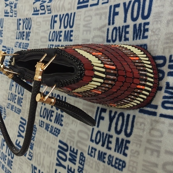 Unique Kenyan hand-made handbag. - Picture 4 of 12